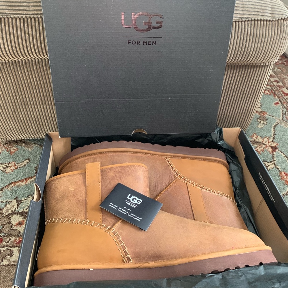 NEW Authentic UGG classic mini stitch boots